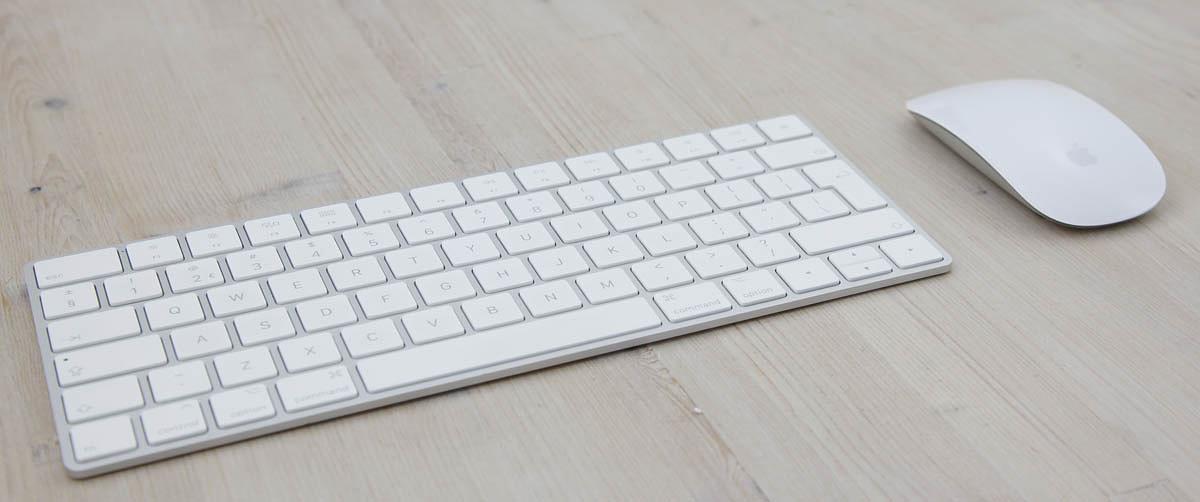 Apple iMac 21-Inch Core i5 2.3Ghz (Kaby Lake / Mid 2017 / IM642)