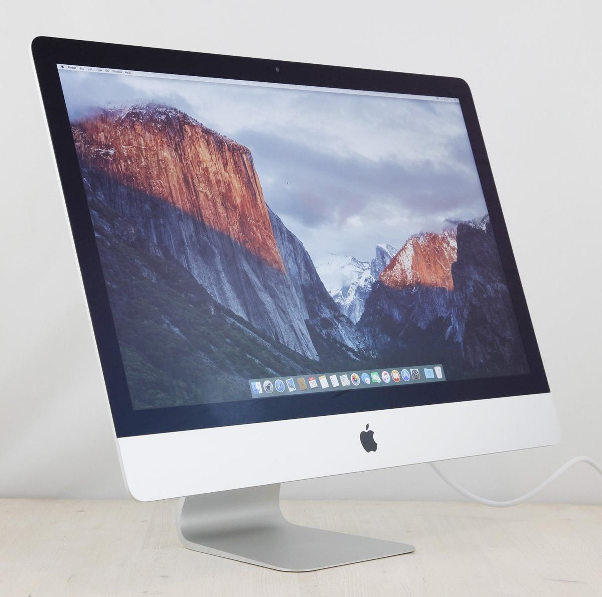 The iMac \"Core i5\" 3.2 27-Inch Aluminum (Late 2013/Haswell) features a 22 nm \"Haswell\" *Quad Core* 3.2 GHz Intel \"Core i5\" (4570) processor with *four* independent processor cores on a single chip, a 6 MB shared level 3 cache, 8 GB of 1600 MHz DDR3L SDRAM (PC3-12800) installed in pairs, a 500Gb SSD hard drive, and a NVIDIA GeForce GT 755M graphics processor with 1 GB of dedicated GDDR5 memory. It also has a built-in \"FaceTime HD\" webcam and stereo speakers. This model has a 27\" 2560x1440 LED-backlit 16:9 widescreen IPS display with the \"cover glass fully laminated to the LCD and anti-reflective coating.\" The rear of the case is aluminum and is thicker in the middle and tapers to a razor thin 5 mm at the edges. Connectivity includes four USB 3.0 ports, dual Thunderbolt ports, Gigabit Ethernet, 802.11ac Wi-Fi (802.11a/b/g/n compatible), and Bluetooth 4.0.
