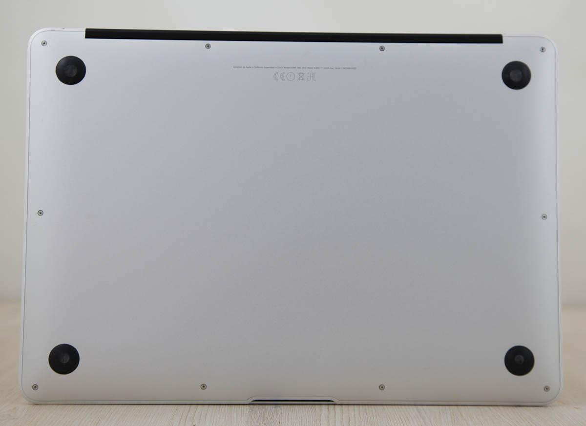 MacBook Air 13" Core i5 (2 cores) 1.6Ghz (Early 2015)