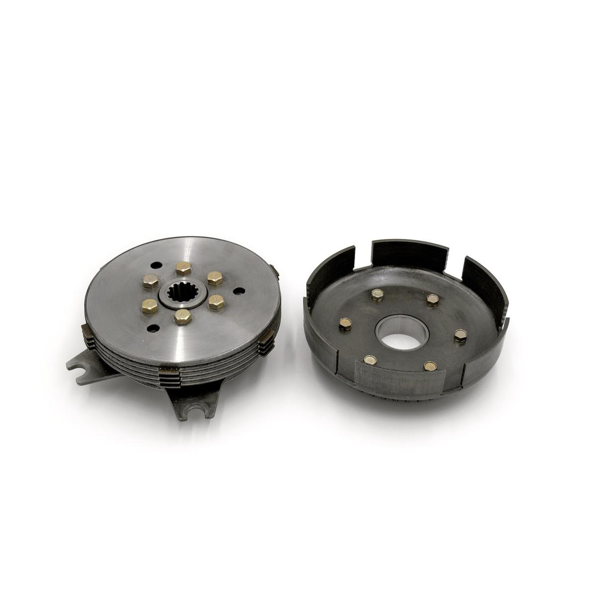 Clutch assy Mitsubishi 10321211001. Used and new spare parts, imported from Japan in excellent condition. Find genuine - original and aftermarket spare parts for all Mitsubishi tractors at affordable prices.