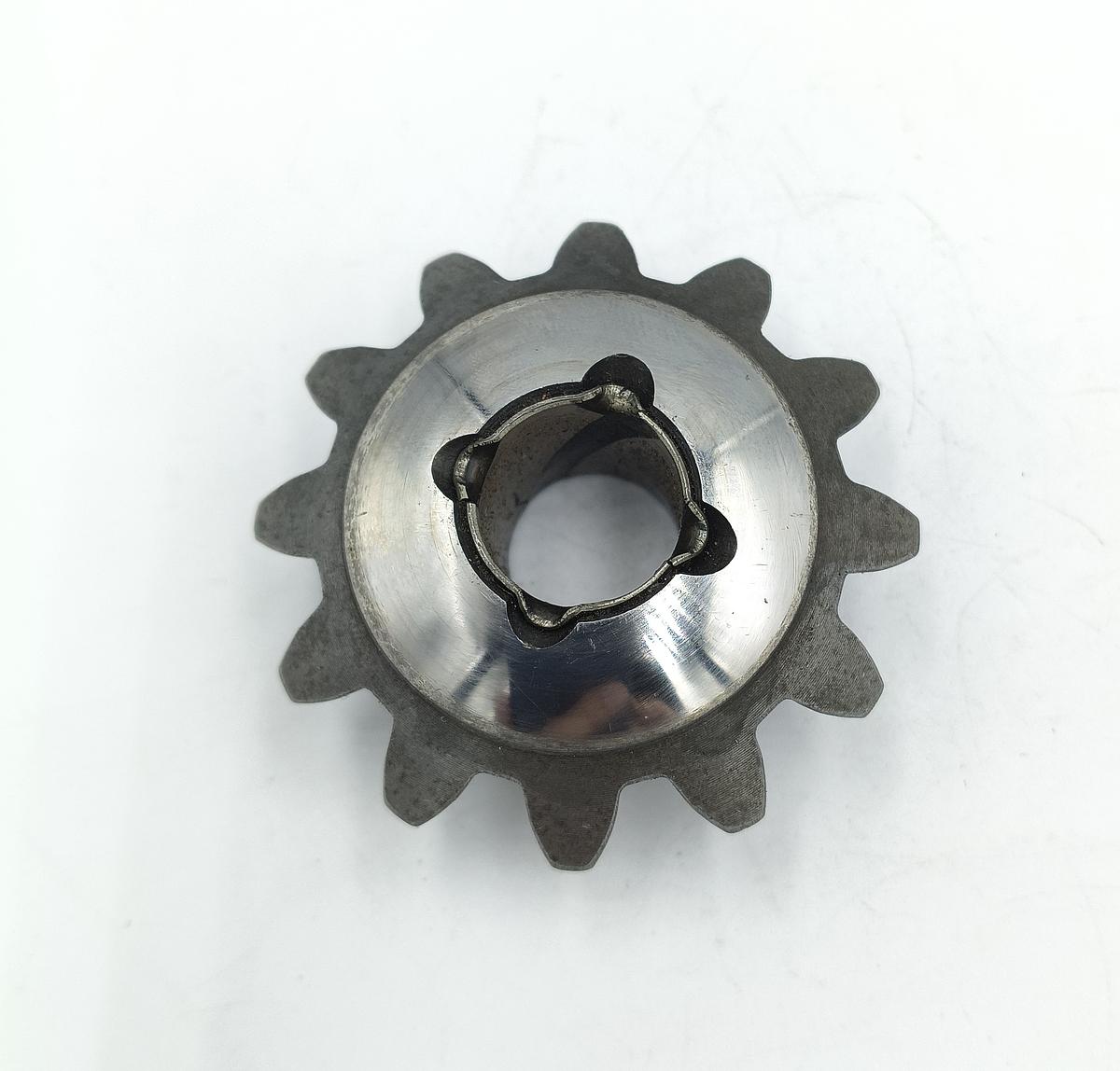 Gear Planetary Rear Diff. Kubota 67111-16662. Used and new spare parts, imported from Japan in excellent condition. Find genuine - original and aftermarket spare parts for all Kubota tractors at affordable prices.