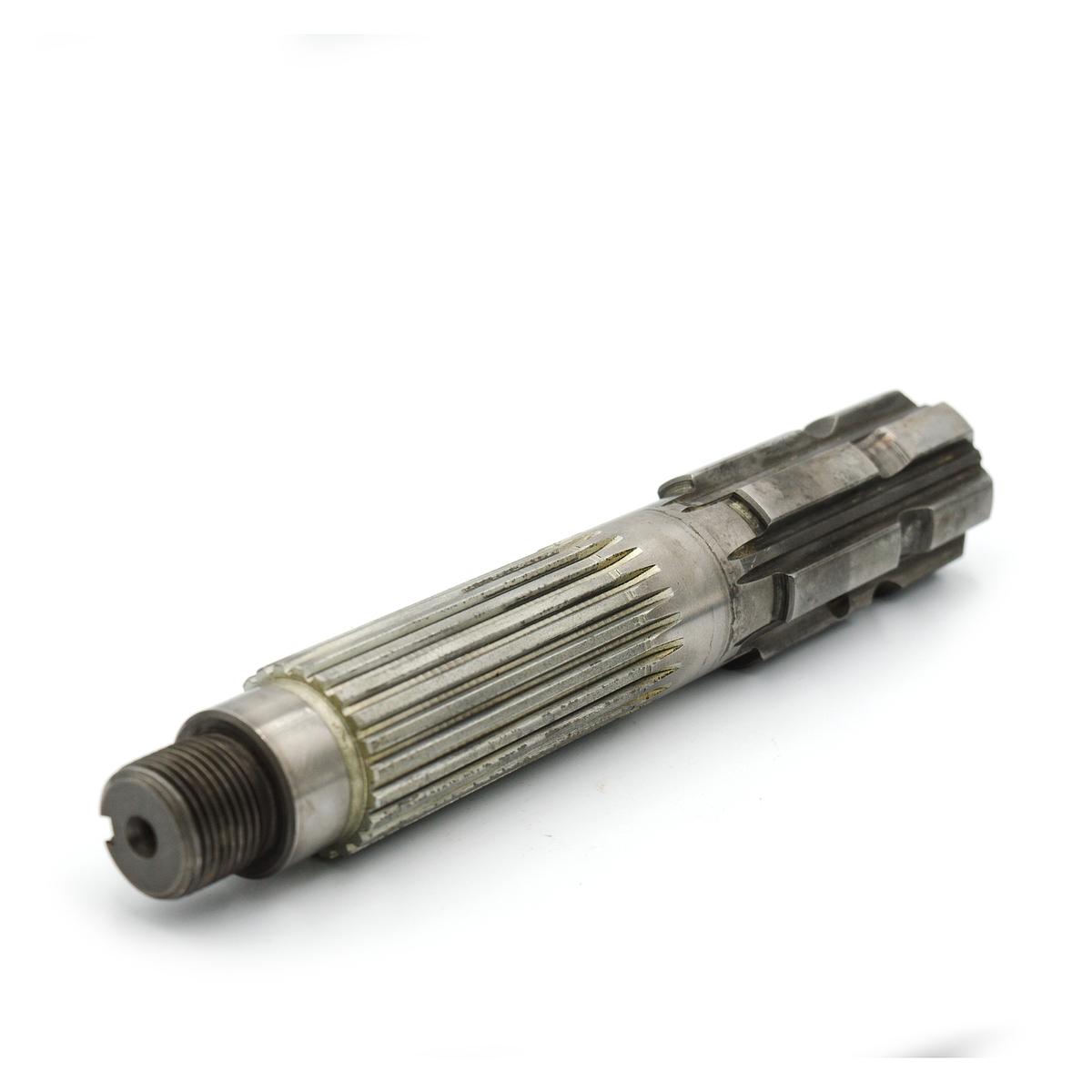 Άξονας P.T.O. Kubota 67111-16510. Ανταλλακτικά μεταχειρισμένα και καινούρια, εισαγόμενα από την Ιαπωνία σε άριστη κατάσταση. Βρείτε γνήσια - original και ιμιτασιόν - aftermarket ανταλλακτικά για όλα τα τρακτέρ Kubota σε προσιτές τιμές.