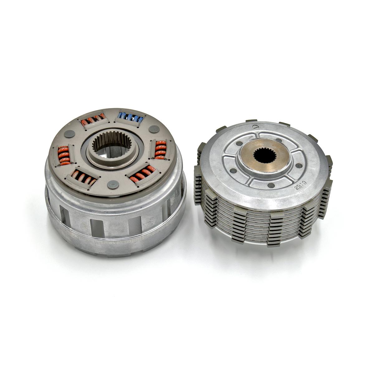 Συμπλέκτης σετ καμπάνα δίσκοι Iseki 1669-120-210-00. Ανταλλακτικά μεταχειρισμένα και καινούρια, εισαγόμενα από την Ιαπωνία σε άριστη κατάσταση. Βρείτε γνήσια - original και ιμιτασιόν - aftermarket ανταλλακτικά για όλα τα Iseki σε προσιτές τιμές.