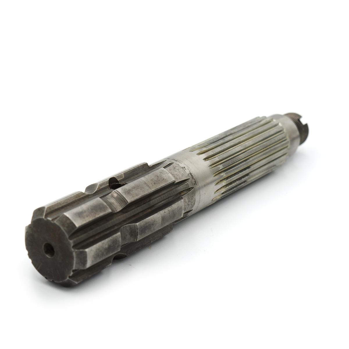 Άξονας P.T.O. Kubota 67111-16510. Ανταλλακτικά μεταχειρισμένα και καινούρια, εισαγόμενα από την Ιαπωνία σε άριστη κατάσταση. Βρείτε γνήσια - original και ιμιτασιόν - aftermarket ανταλλακτικά για όλα τα τρακτέρ Kubota σε προσιτές τιμές.