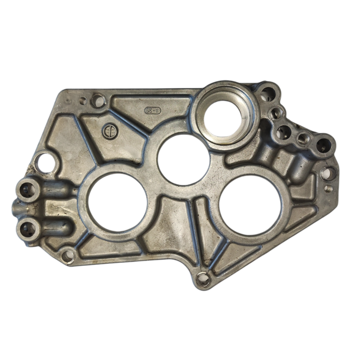 Holder bearing Kubota: 34070-20250. Used and new spare parts, imported from Japan in excellent condition. Find genuine - original and aftermarket spare parts for all Kubota tractors at affordable price.