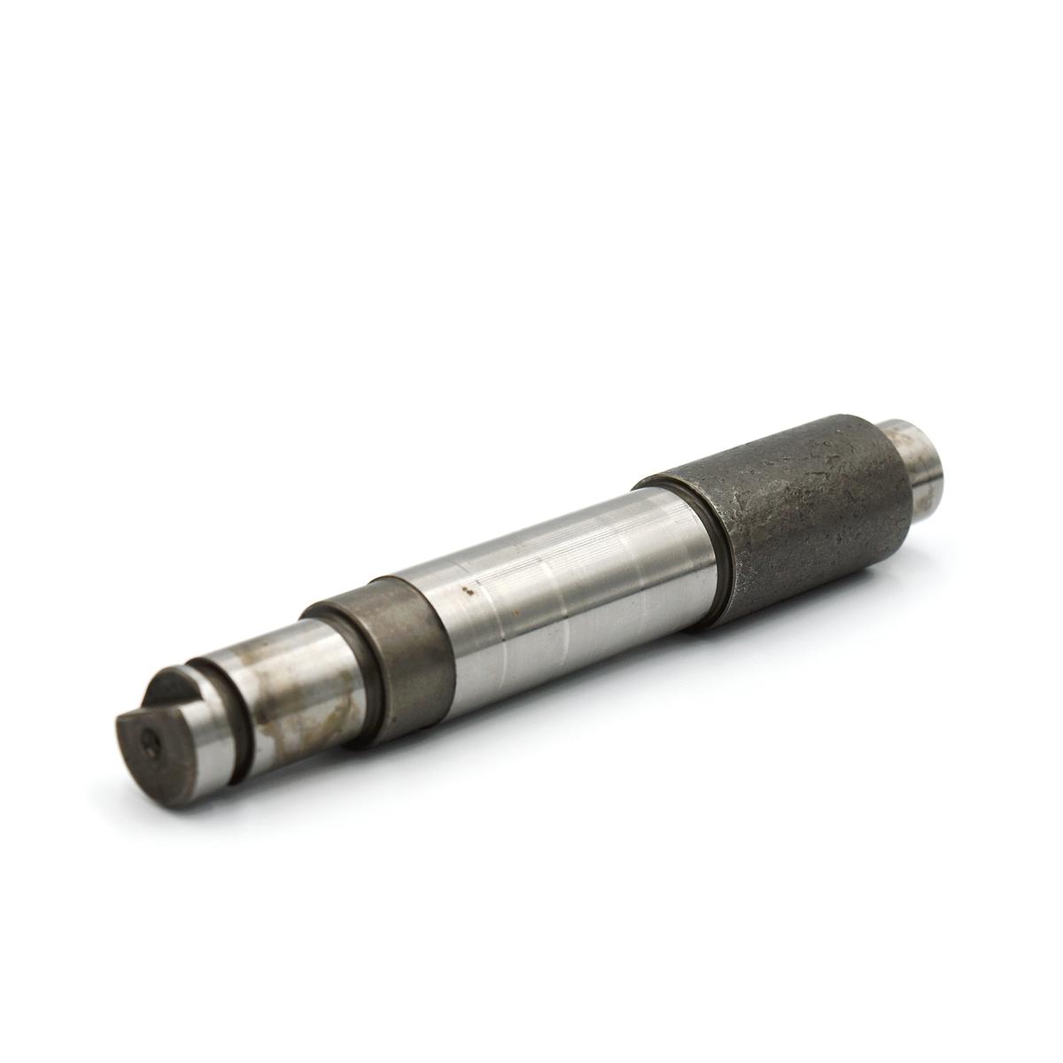 Άξονας όπισθεν νέου τύπου Kubota 67800-15512. Ανταλλακτικά μεταχειρισμένα και καινούρια, εισαγόμενα από την Ιαπωνία σε άριστη κατάσταση. Βρείτε γνήσια - original και ιμιτασιόν - aftermarket ανταλλακτικά για όλα τα τρακτέρ Kubota σε προσιτές τιμές.