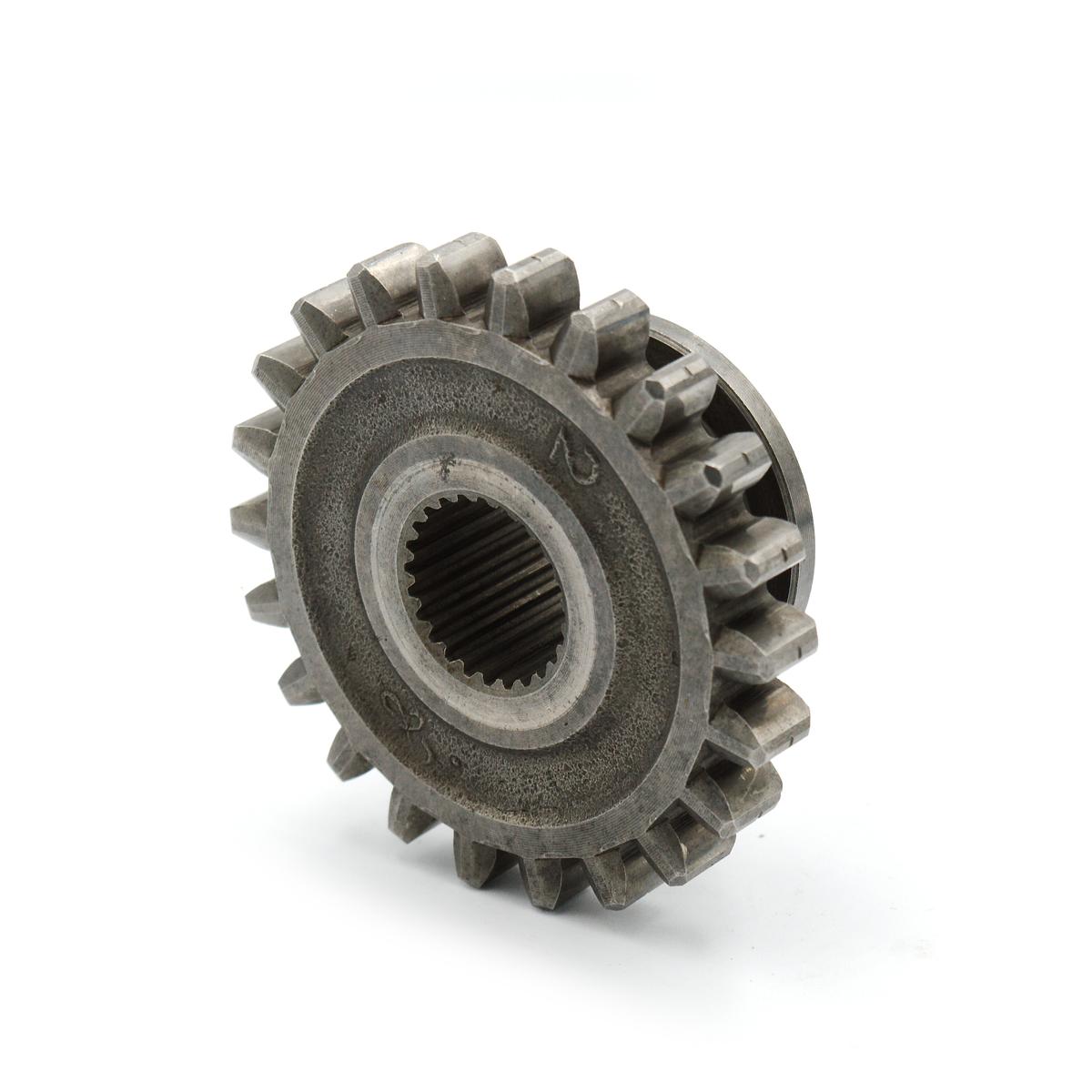 Γρανάζι 22 δόντια Kubota 67221-14890. Ανταλλακτικά μεταχειρισμένα και καινούρια, εισαγόμενα από την Ιαπωνία σε άριστη κατάσταση. Βρείτε γνήσια - original και ιμιτασιόν - aftermarket ανταλλακτικά για όλα τα τρακτέρ Kubota σε προσιτές τιμές.