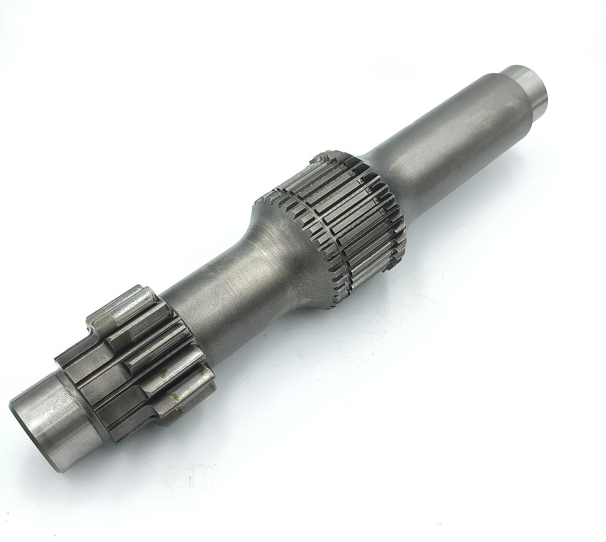 Shaft Kubota 34070-22900. Used and new spare parts, imported from Japan in excellent condition. Find genuine - original and aftermarket spare parts for all Kubota tractors at affordable prices.