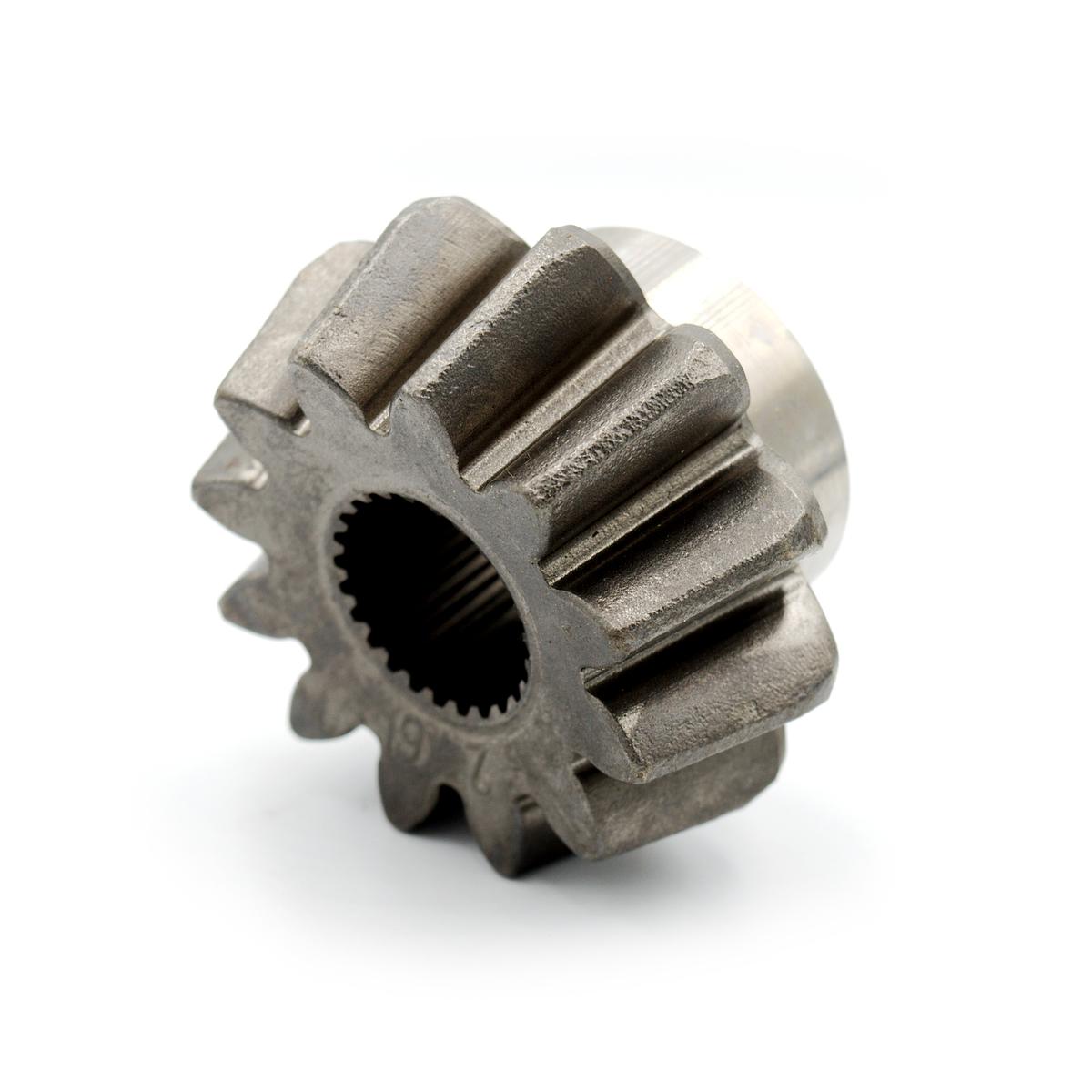 Γρανάζι κωνικό 12 δοντιών Kubota 31353-43930. Ανταλλακτικά μεταχειρισμένα και καινούρια, εισαγόμενα από την Ιαπωνία σε άριστη κατάσταση. Βρείτε γνήσια - original και ιμιτασιόν - aftermarket ανταλλακτικά για όλα τα τρακτέρ Kubota σε προσιτές τιμές.