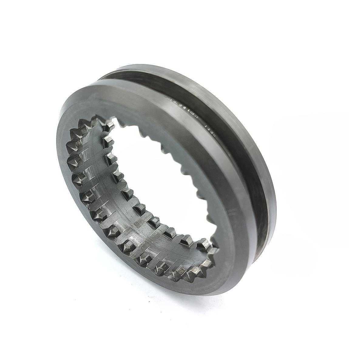Ring Syncronizer Iseki 1716-205-016-00. Used and new spare parts, imported from Japan in excellent condition. Find genuine - original and aftermarket spare parts for all Iseki tractors at affordable prices.