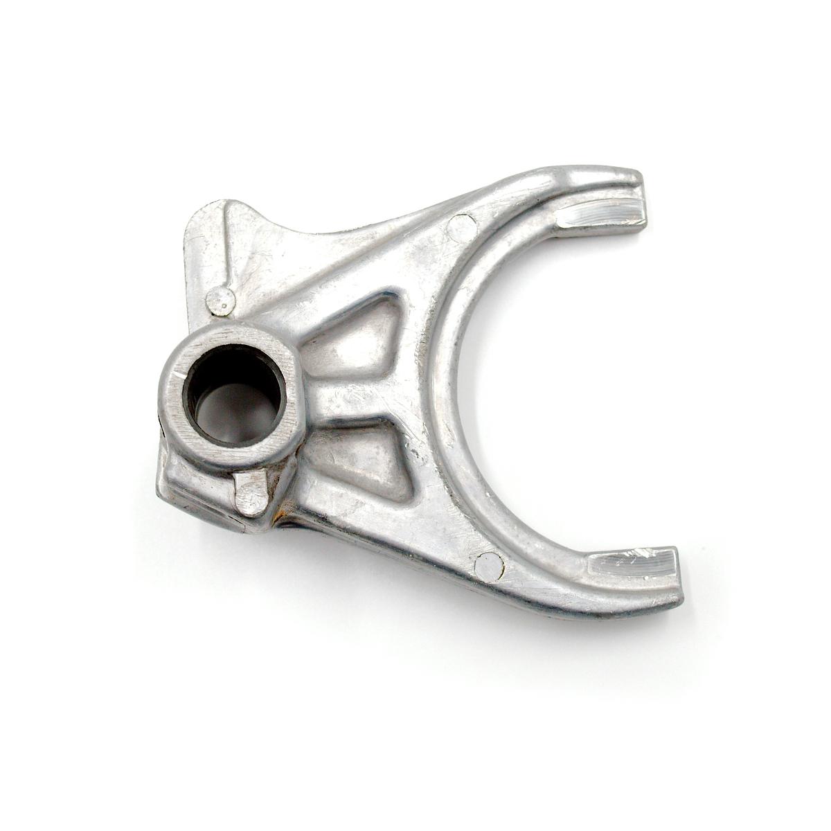 Φουρκέτα Kubota: 37410-18120. Ανταλλακτικά μεταχειρισμένα και καινούρια, εισαγόμενα από την Ιαπωνία σε άριστη κατάσταση. Βρείτε γνήσια - original και ιμιτασιόν - aftermarket ανταλλακτικά για όλα τα Kubota σε προσιτές τιμές.