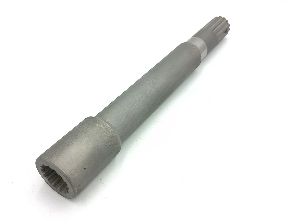 Άξονας Μετάδοσης 4X4 Kubota 6A320-57622. Ανταλλακτικά μεταχειρισμένα και καινούρια, εισαγόμενα από την Ιαπωνία σε άριστη κατάσταση. Βρείτε γνήσια - original και ιμιτασιόν - aftermarket ανταλλακτικά για όλα τα Kubota σε προσιτές τιμές.