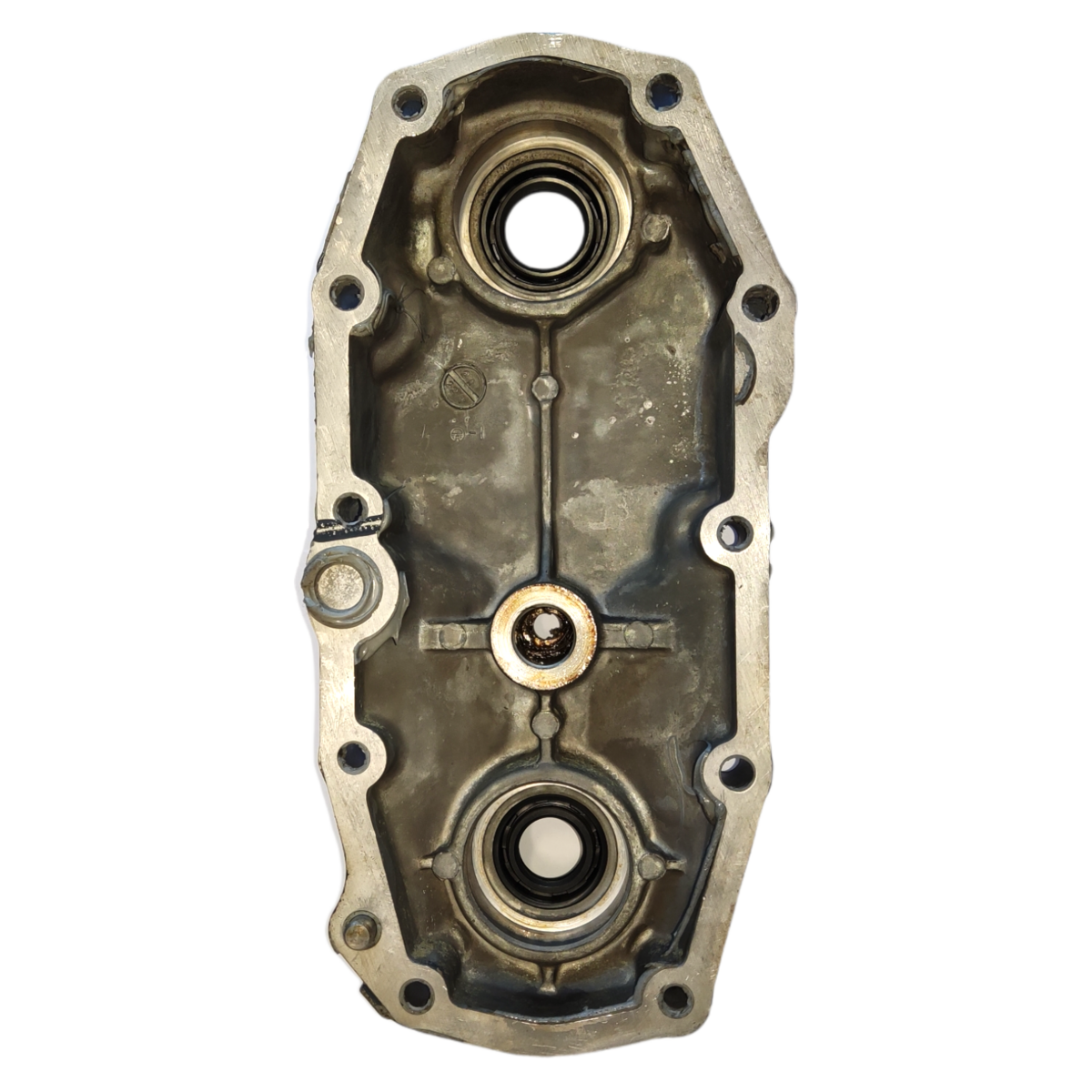 Input metal Iseki: 1480-201-0020-0. Used and new spare parts, imported from Japan in excellent condition. Find genuine - original and aftermarket spare parts for all Iseki tractors at affordable price.