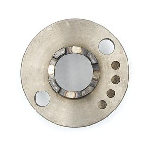 Carrier cover Kubota 67111-14870. Used and new spare parts, imported from Japan in excellent condition. Find genuine - original and aftermarket spare parts for all Kubota tractors at affordable prices.