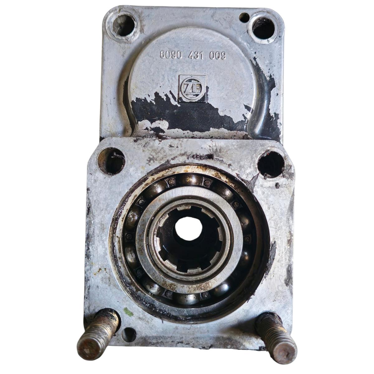 Double Output PTO ZF 6090041005 – MAN 81381006674