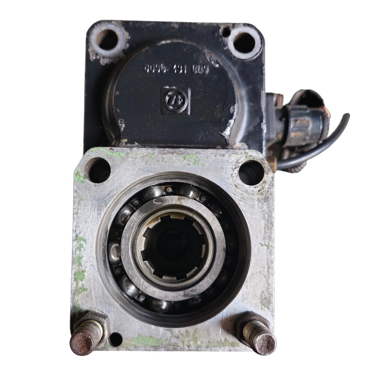 Double Output PTO ZF 6090042021 – MAN 81381006673